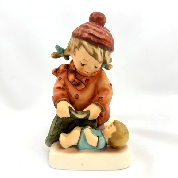 Goebel Hummel #424 "Sleep Tight" TMK6 - Picture 1 of 9